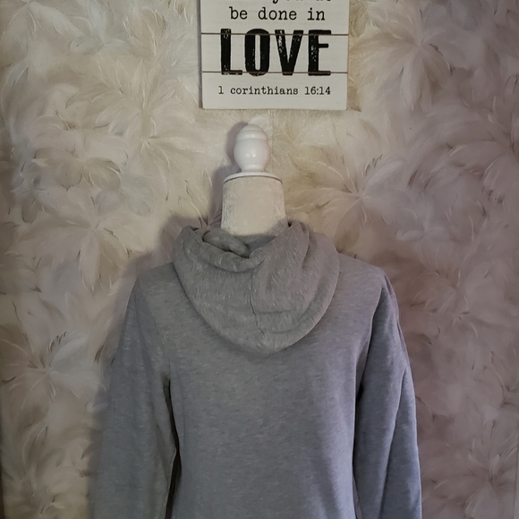 Like new TNF thick hoodie - Picture 4 of 8